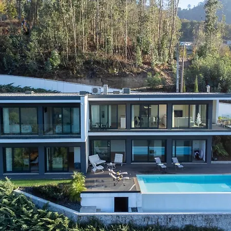 Holiday home Waterfall View In Paradise *